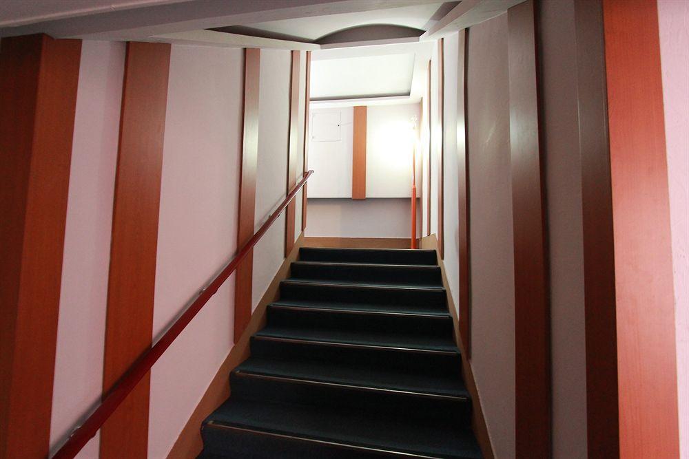 Business Hotel Busan Station Kültér fotó