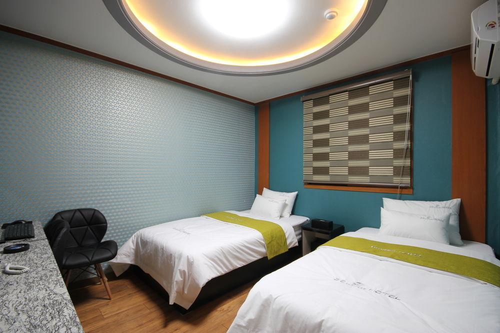 Business Hotel Busan Station Kültér fotó