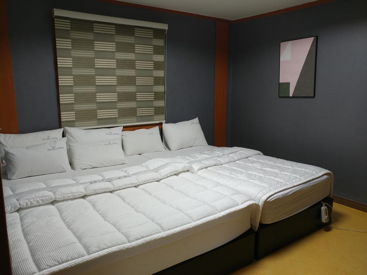 Business Hotel Busan Station Kültér fotó